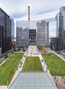 The 65,000-square-foot podium garden roof, known as ‘Jay Walk’ by the students, links the College’s existing Haaren Hall to the new tower on 11th Avenue and provides an oasis from the city below. Courtesy of SOM.