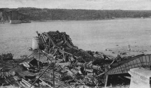 Pont de Québec Bridge collapse, 1907.