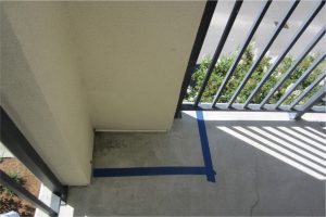 Figure 3. Integrated balcony column without drainage provisions.