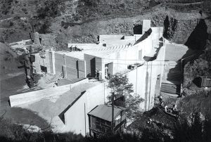 Figure 1. The theater reconstruction out of reinforced concrete (1931). Courtesy of the Los Angeles Public Library Photo Collection.